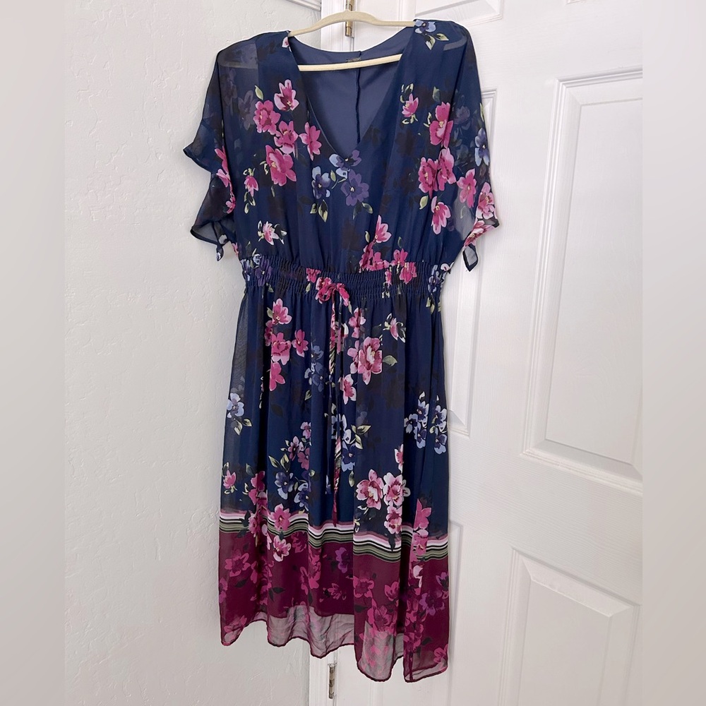 Navy blue blouson flowy dress with a floral print